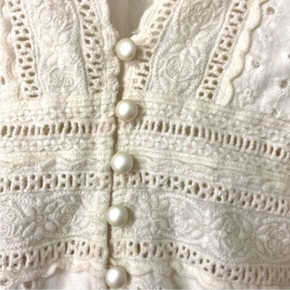 Alice & Olivia Tabitha Eyelet Embroidered Top in Off White, Size XS - Picture 4 of 10